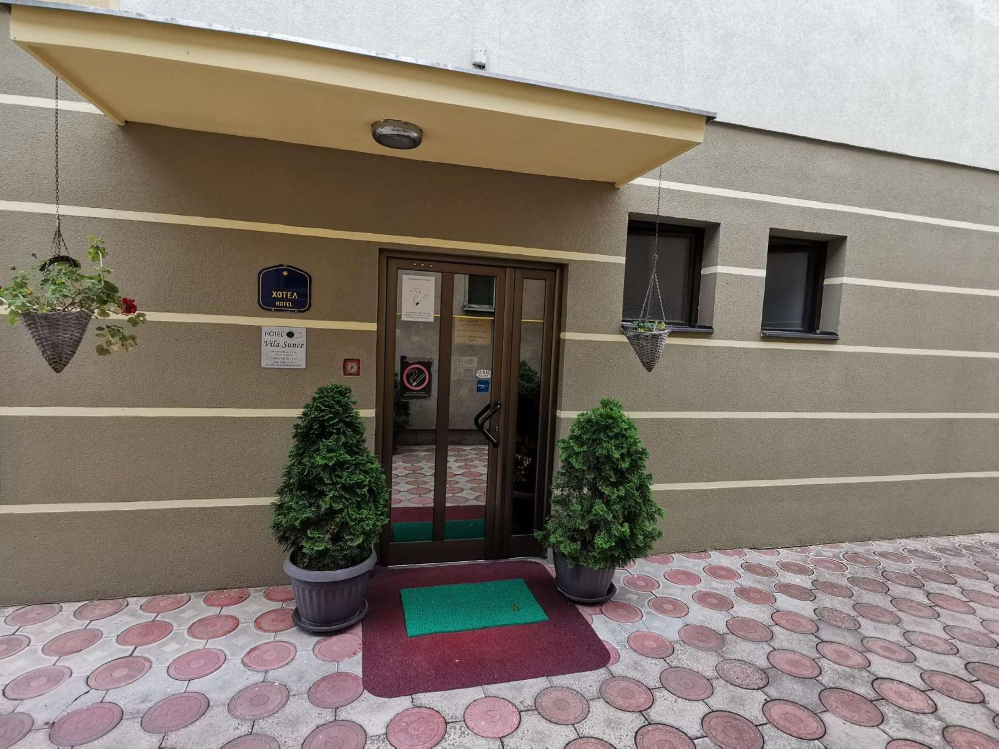Hotel Vila Sunce Stara Pazova Exterior foto